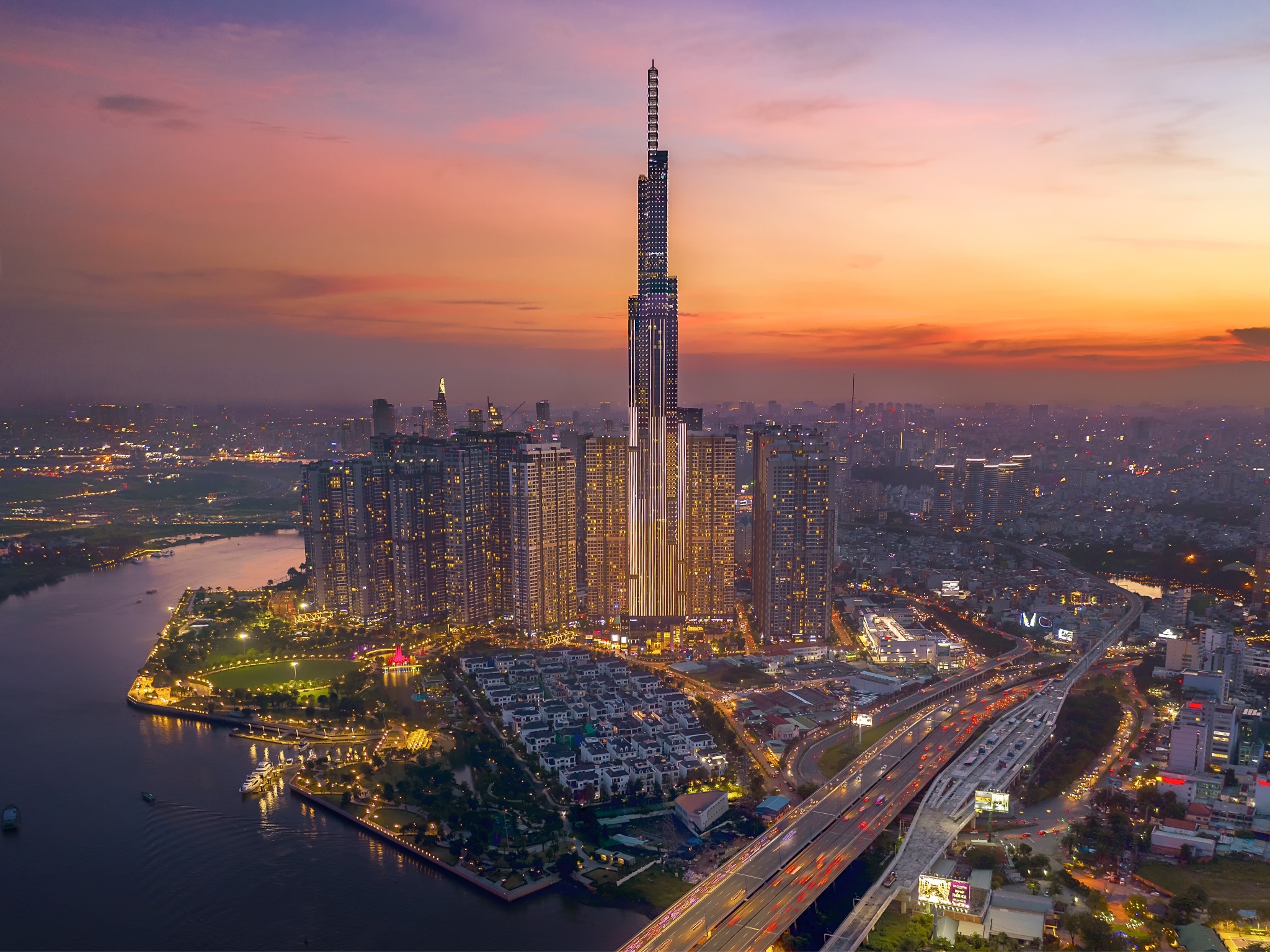 Ho Chi Minh City enjoys the start of the dry season with sunny days, ideal for city tours and rooftop dining